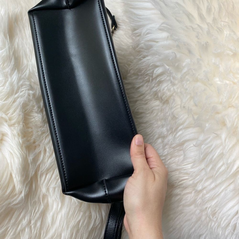 Black crossbody unknown brand - Picture 4 of 5